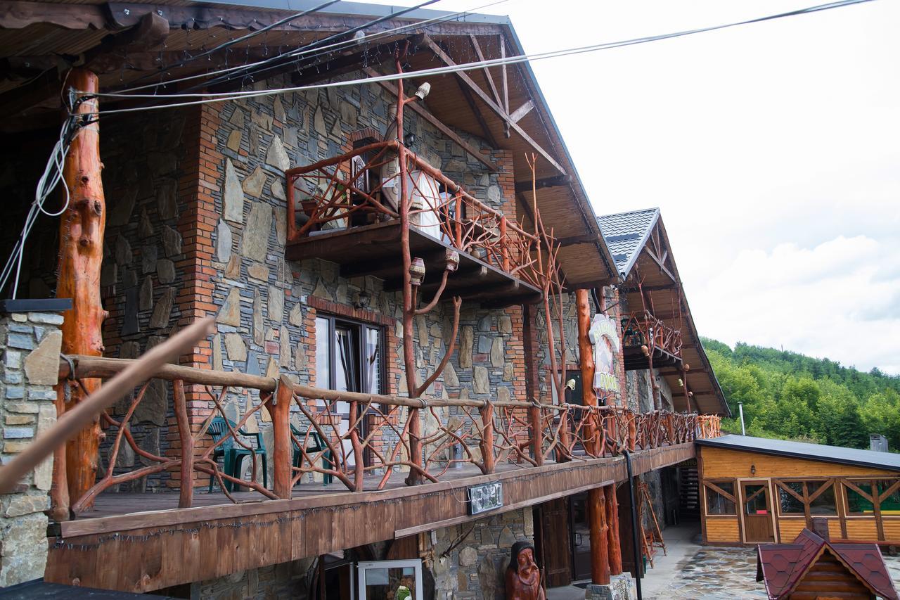 Hostal Kabanova Gora Bukovel Exterior foto