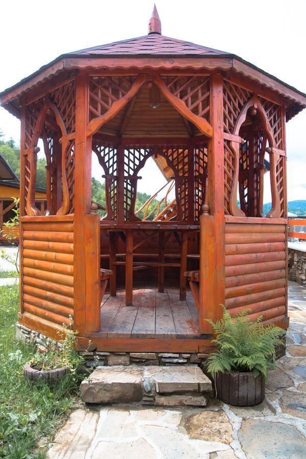 Hostal Kabanova Gora Bukovel Exterior foto